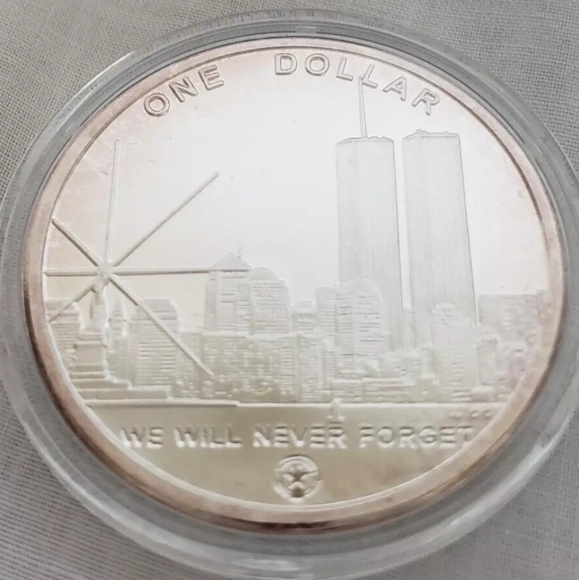2004 US Freedom Tower WTC World Trade Center NY Proof Silver Dollar Coin in box - Picture 3 of 4